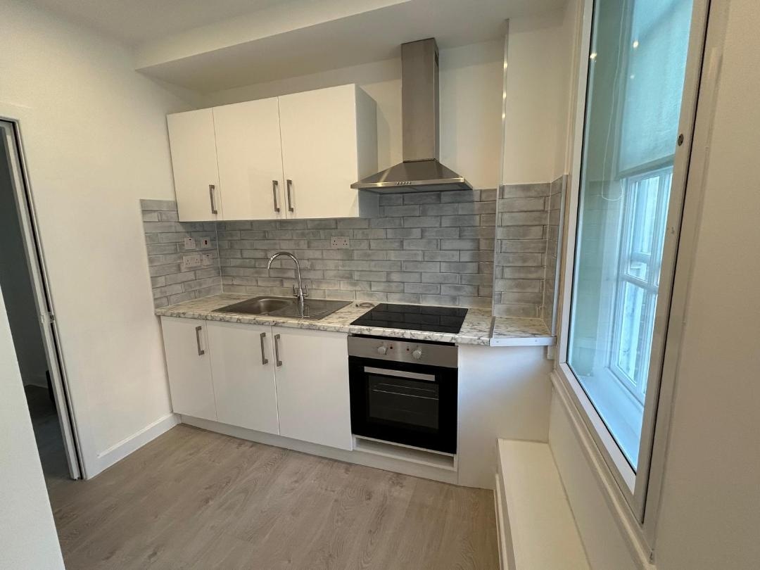 Additional image 10 of Studio Flat, Tachbrook Street, SW1V, N1 7GU