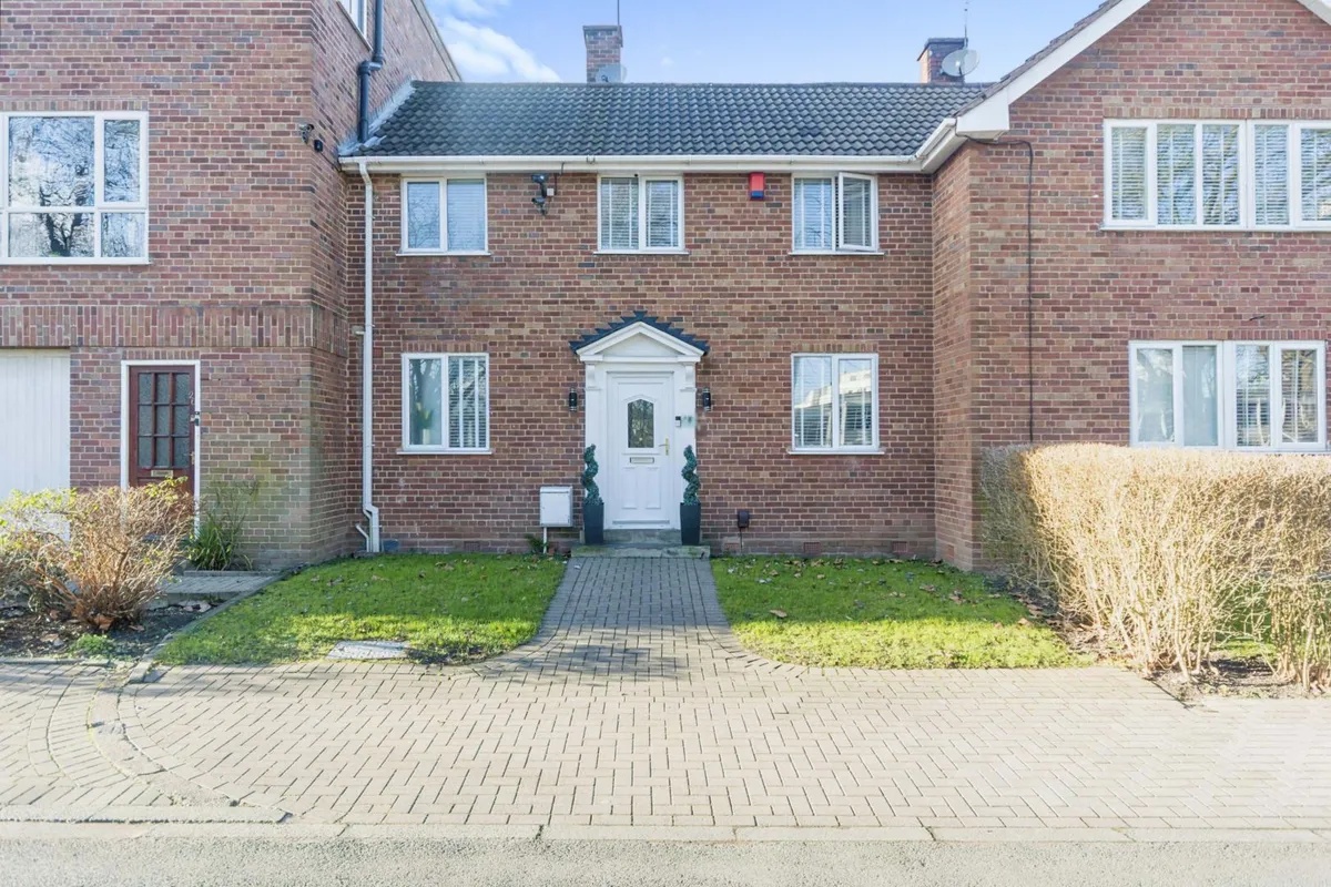 3 Bed Terraced House, East Drive, B5, N1 7GU