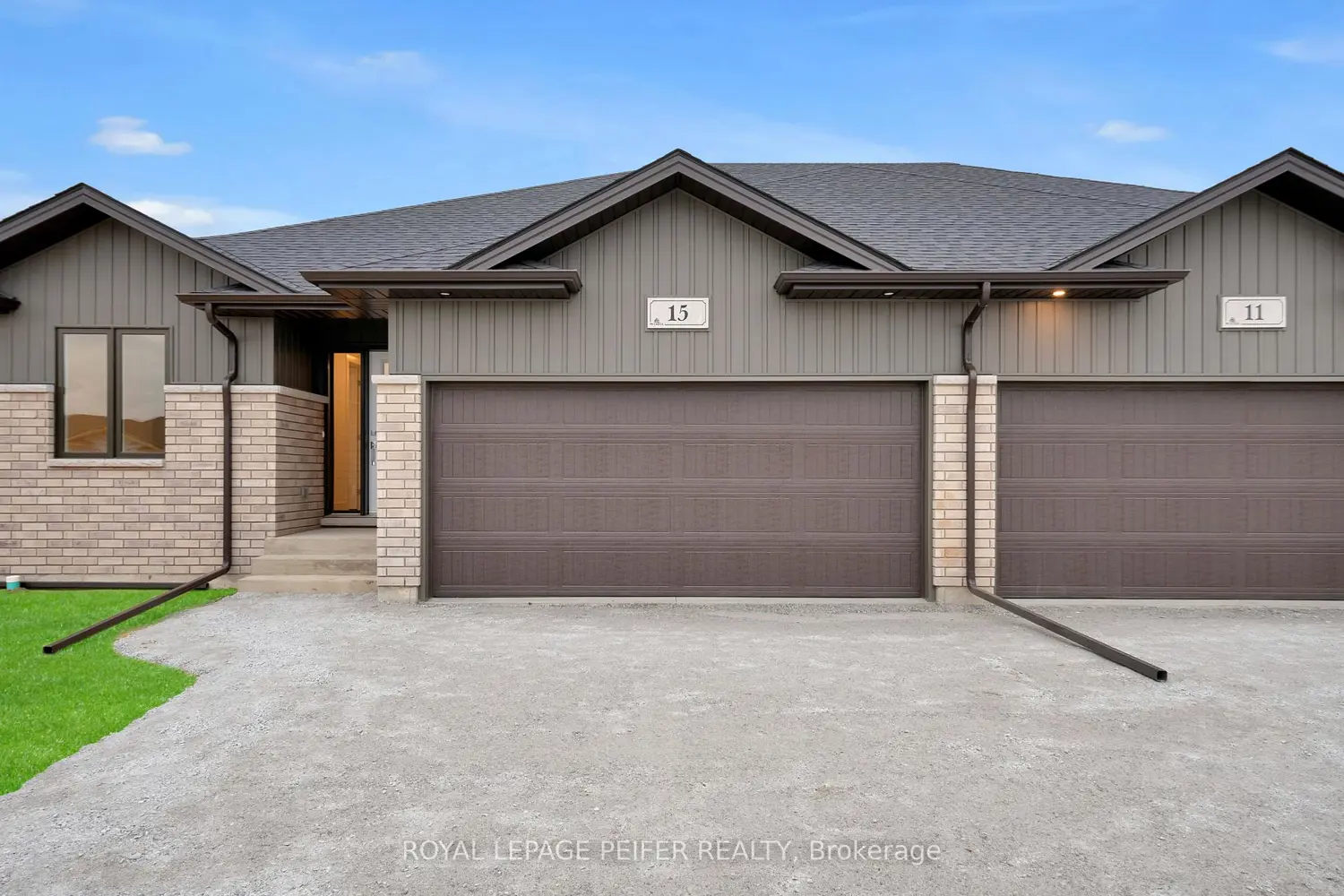 20 Cornerstone Place photo 3