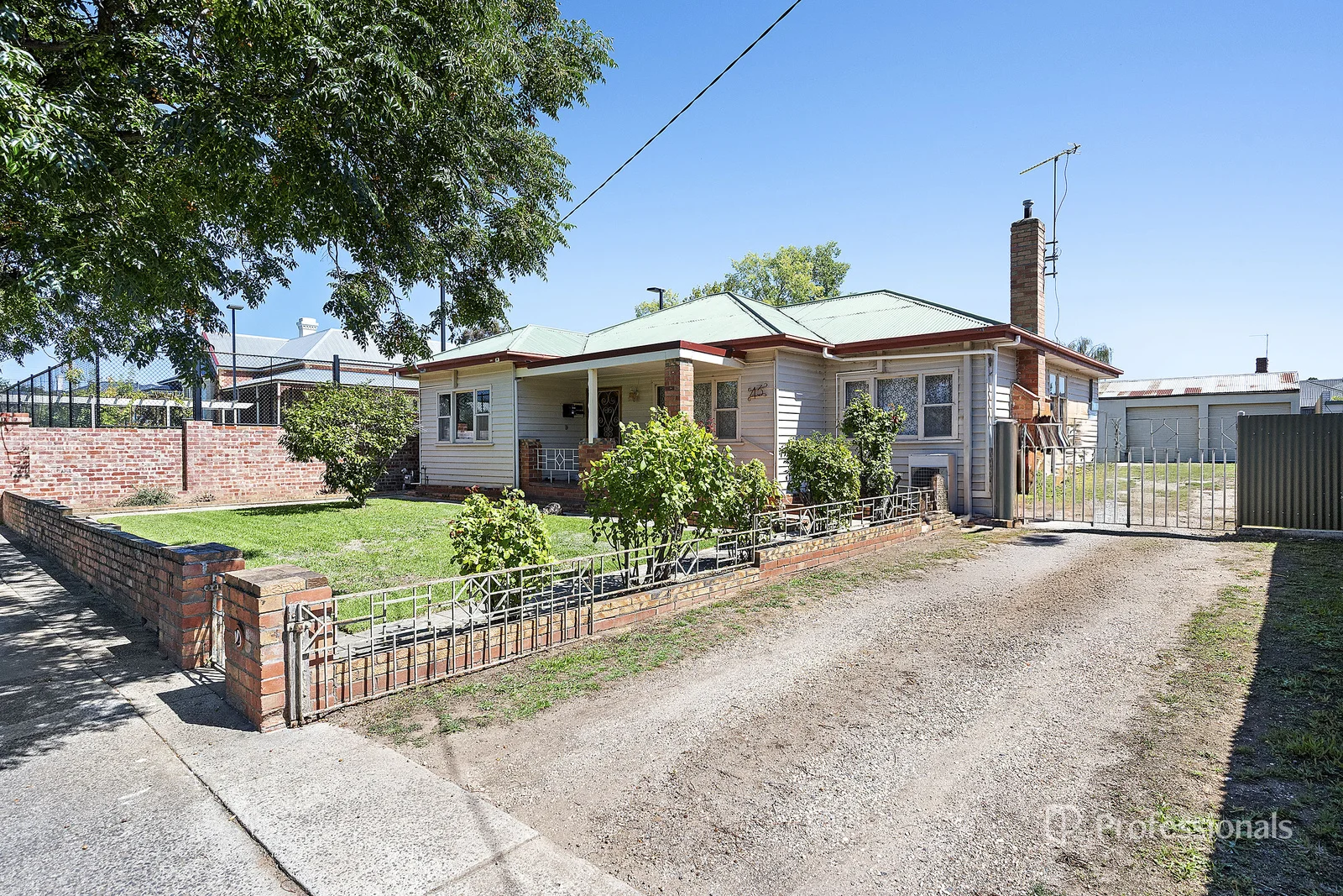 43 Burns Street, Maryborough VIC 3465