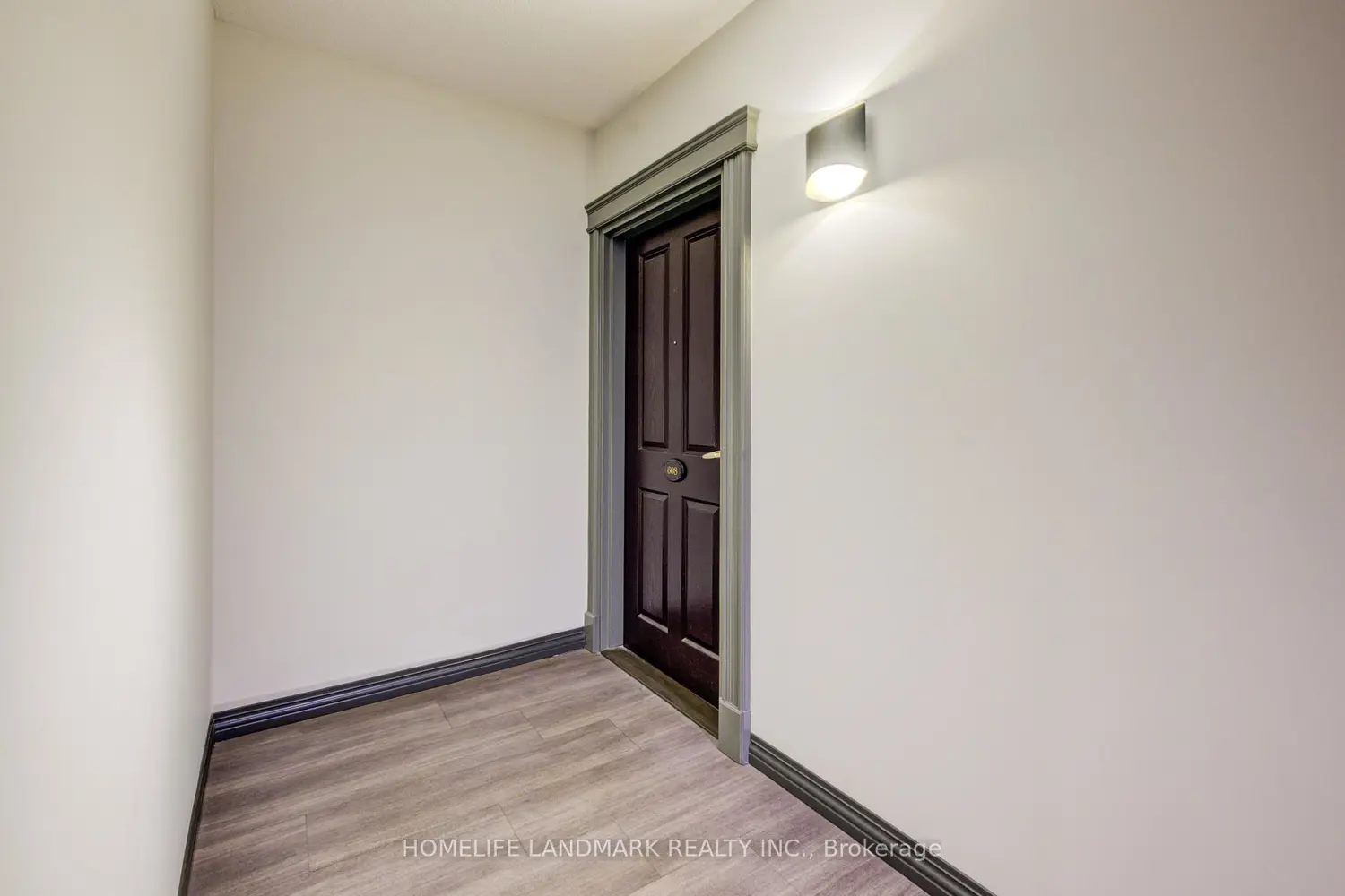 255 Keats Way 608 photo 5