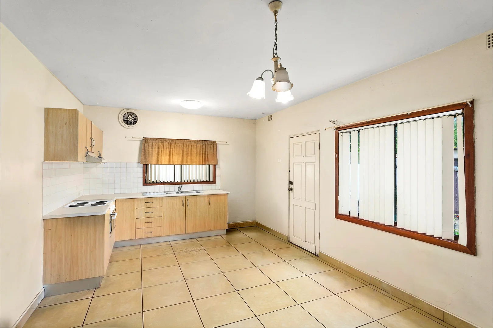 Additional image 6 of 61 Mirrabooka Road, Lake Heights NSW 2502