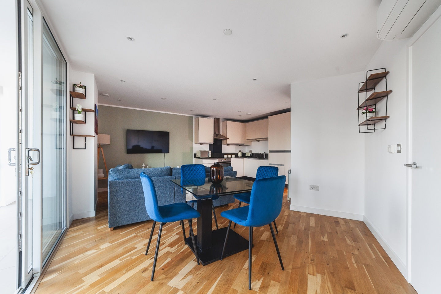 2 Bed Flat, Black Prince Road, SE1, N1 7GU photo 4