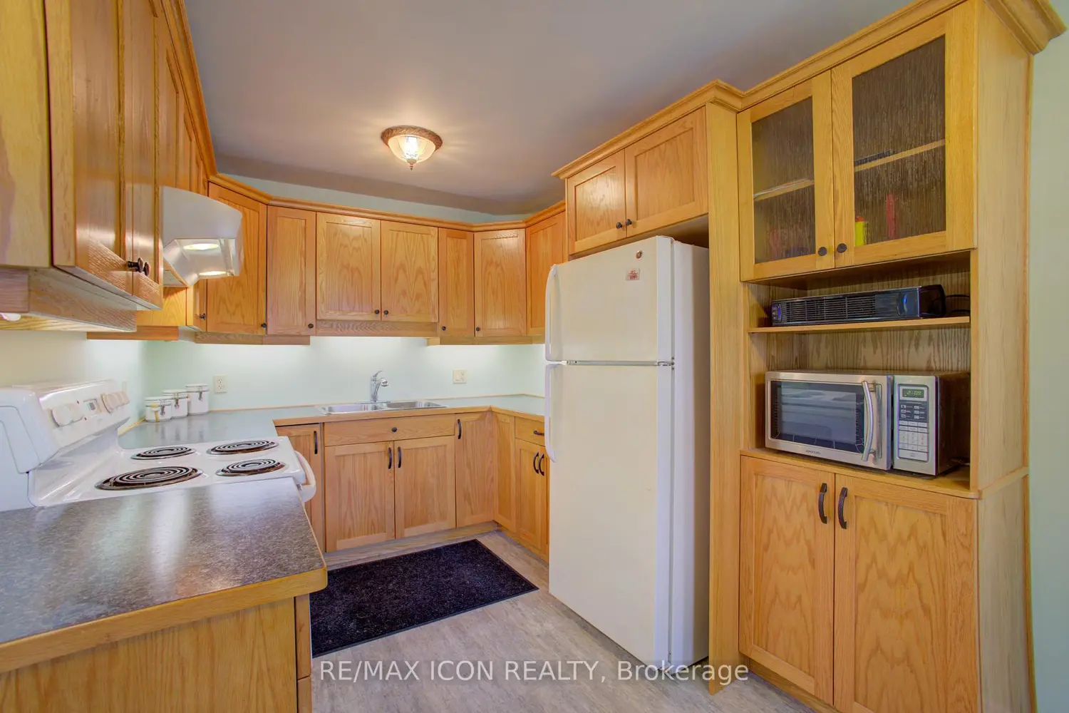 Additional image 7 of 271 Forest Glen Crescent