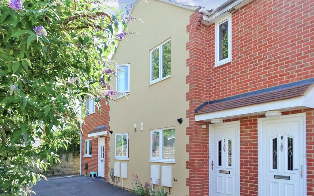 2 bed terraced house for saleUnion Street, Melksham SN12