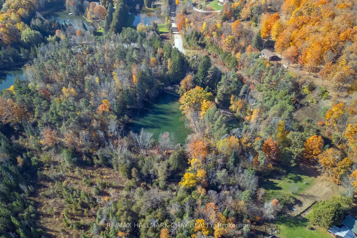 Additional image 17 of 667156 20 Side Road