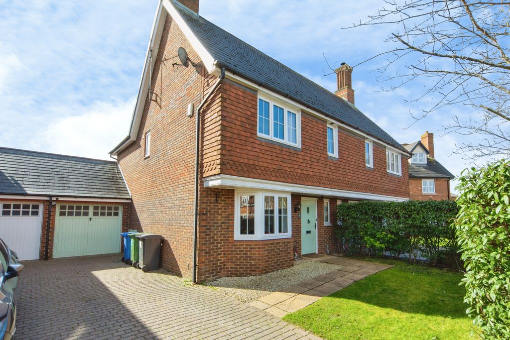 3 bed semi-detached house for saleAusten Drive, Winwick, Warrington WA2