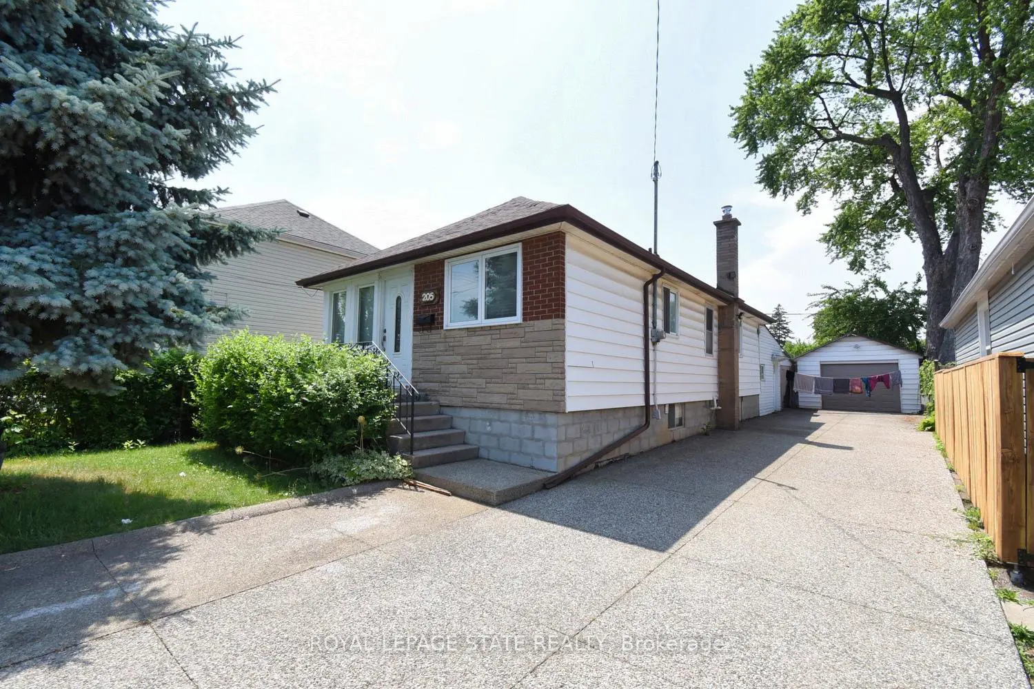 Additional image 4 of 205 Ivon Avenue