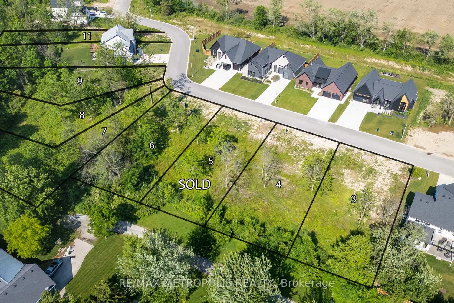 7069 Blue Coast Heights photo 2
