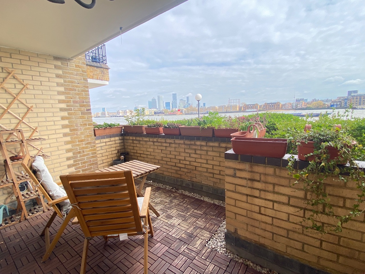 1 Bed Flat, Wapping High St, E1W, N1 7GU photo 2