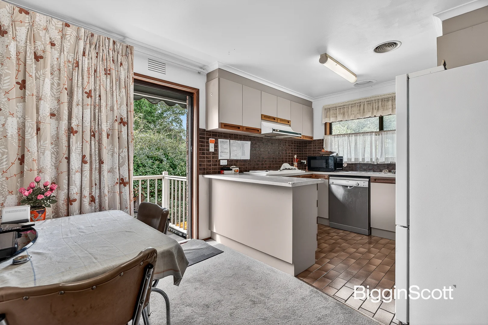Additional image 4 of 4/15 Valley Road, Mount Waverley VIC 3149