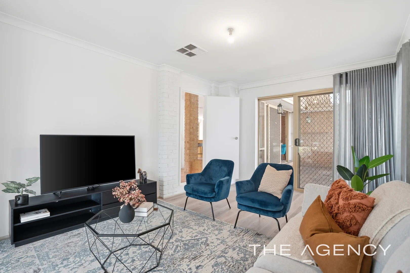 15 Millar Place, Willetton WA 6155 photo 2