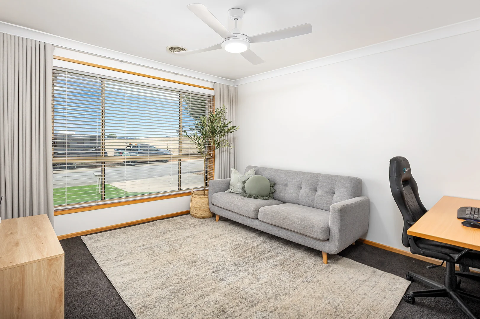 Additional image 2 of 10 Comet Place, Estella NSW 2650
