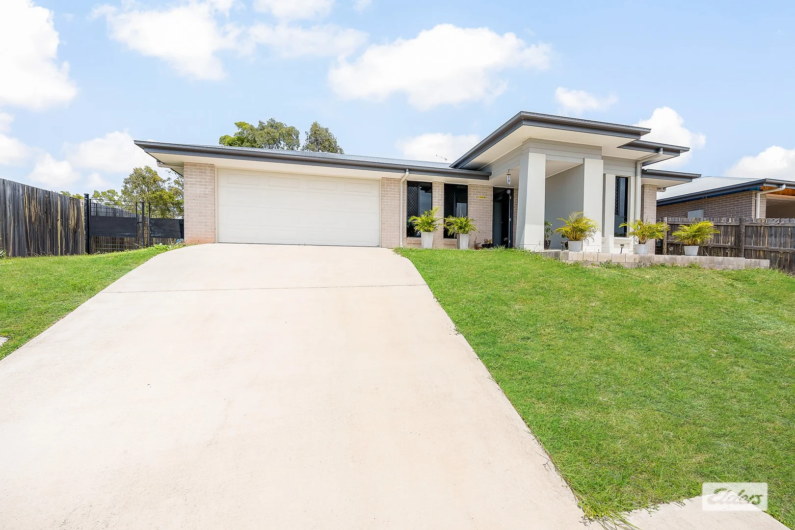 50 Fitzroy Avenue, Clinton QLD 4680