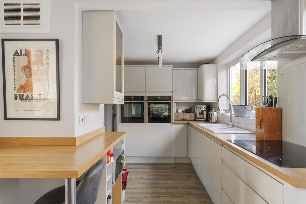 Additional image 6 of 3 bed semi-detached house for saleBrackendown Avenue, Preston DT3