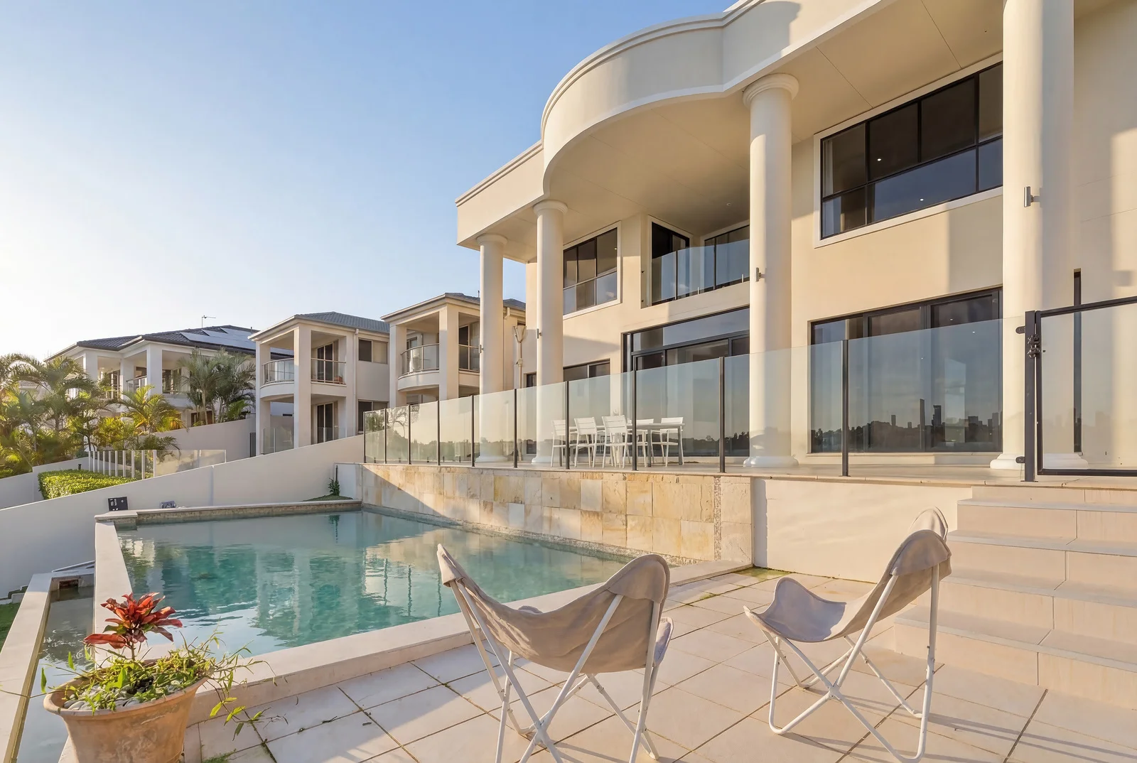 Additional image 28 of 74 Sir Bruce Small Boulevard, Benowa Waters QLD 4217