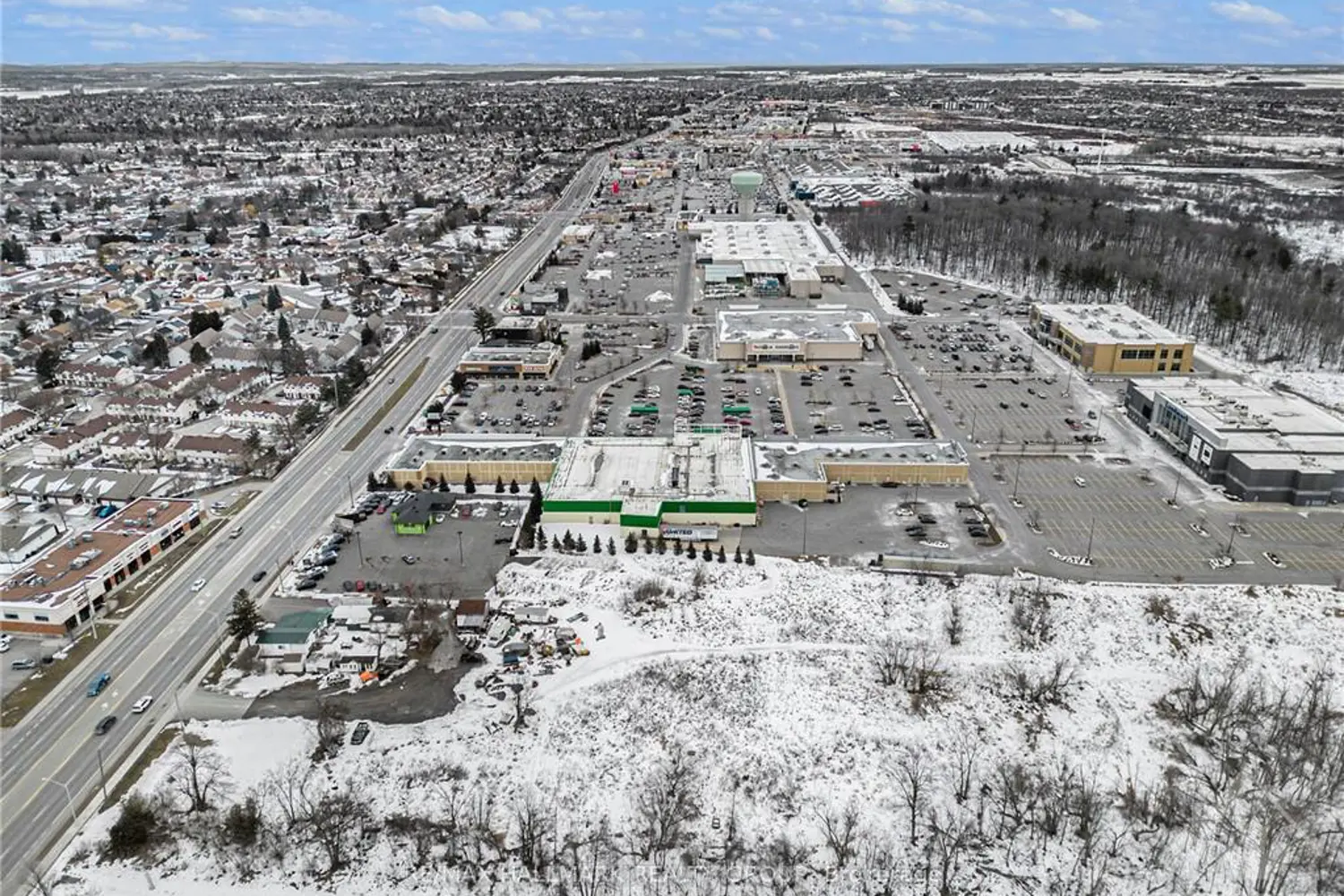 Additional image 4 of 1673 Kindersley Avenue