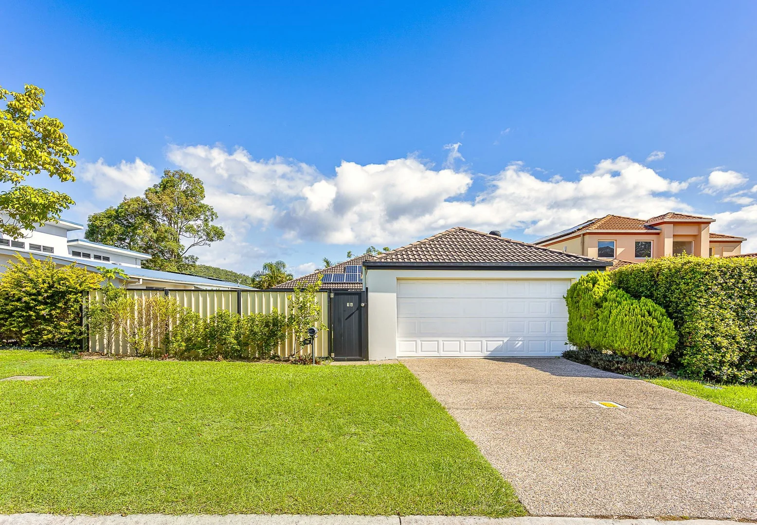 14 Nikau Crescent, Nerang QLD 4211 photo 3