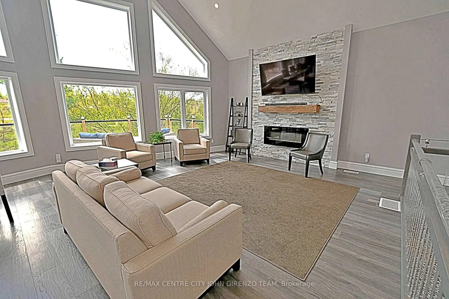 6 Woodland Road photo 3