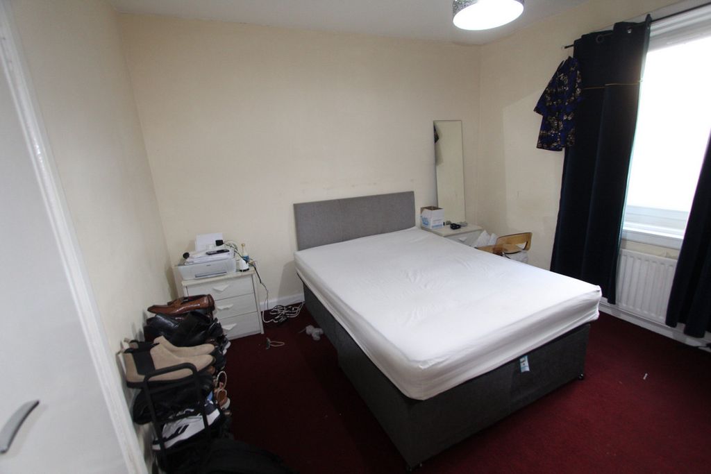 Additional image 6 of 3 bed flat for saleHigh Street, Johnstone, 8 PA5