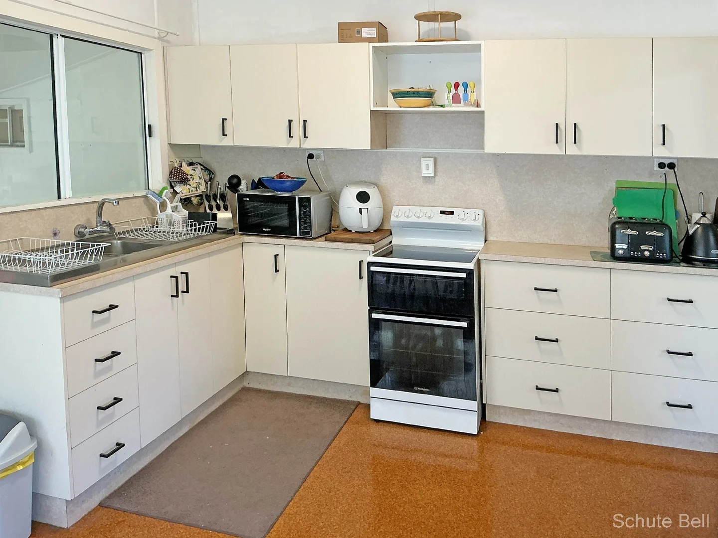 4 Wompoo Rd, Longreach QLD 4730 photo 3