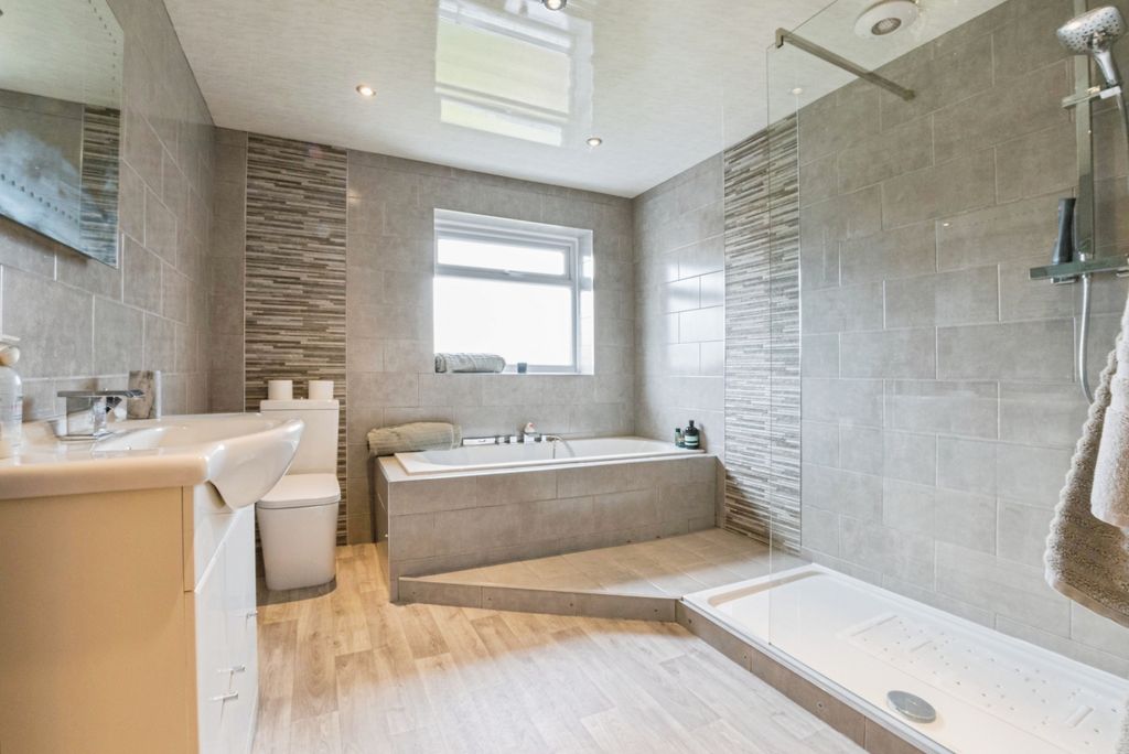 Additional image 27 of 5 bed semi-detached house for saleMythop Road, Lytham St. Annes FY8