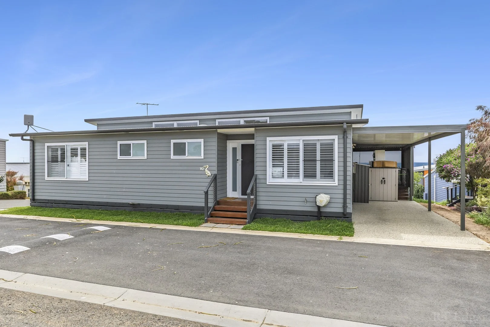 142/300 Clifton Avenue, Leopold VIC 3224