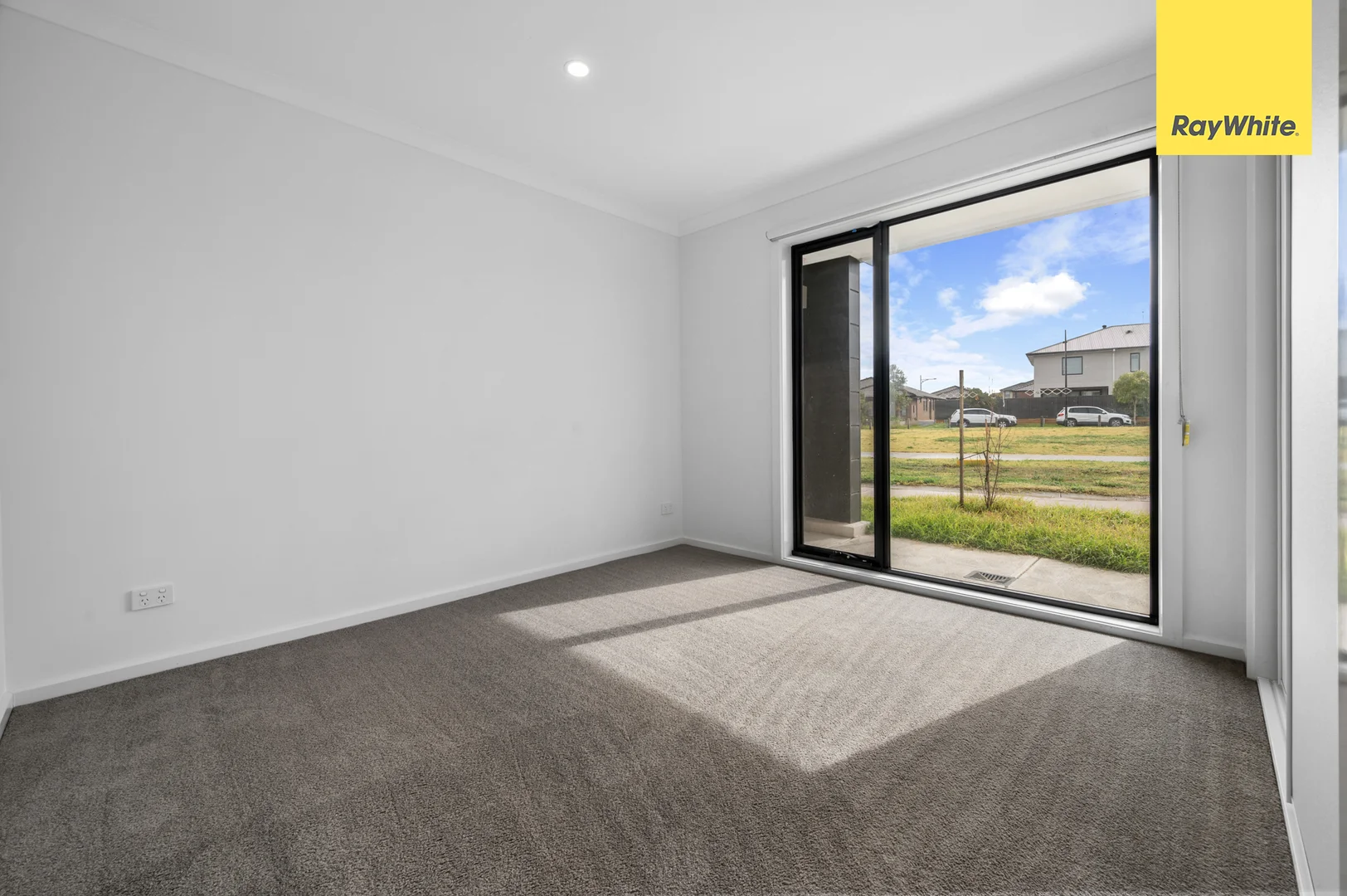 Additional image 2 of 24 Odsal Walk, Strathtulloh VIC 3338