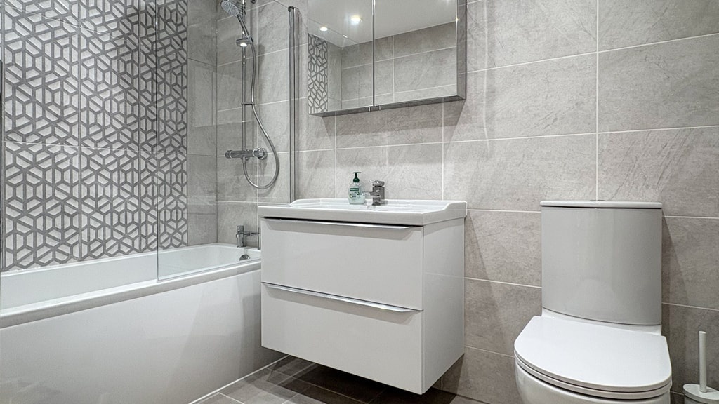 3 Bed Flat, Cromwell Road, SW7, N1 7GU photo 3