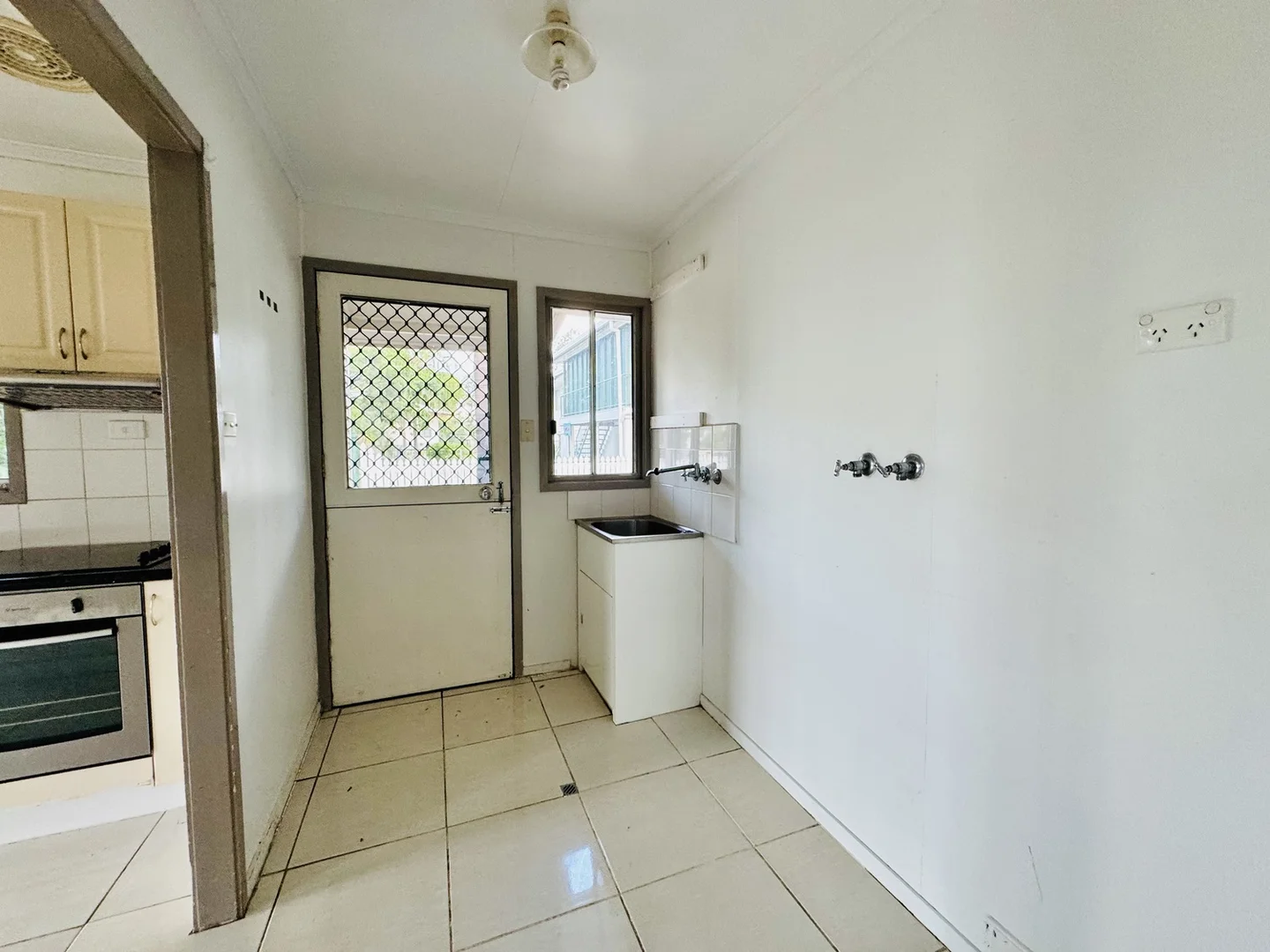 Additional image 9 of 16 CASEY Court, Moranbah QLD 4744