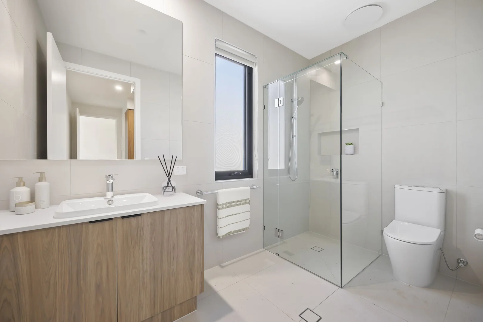 Additional image 3 of 803 Boxelder Street Avenue, Sunbury VIC 3429