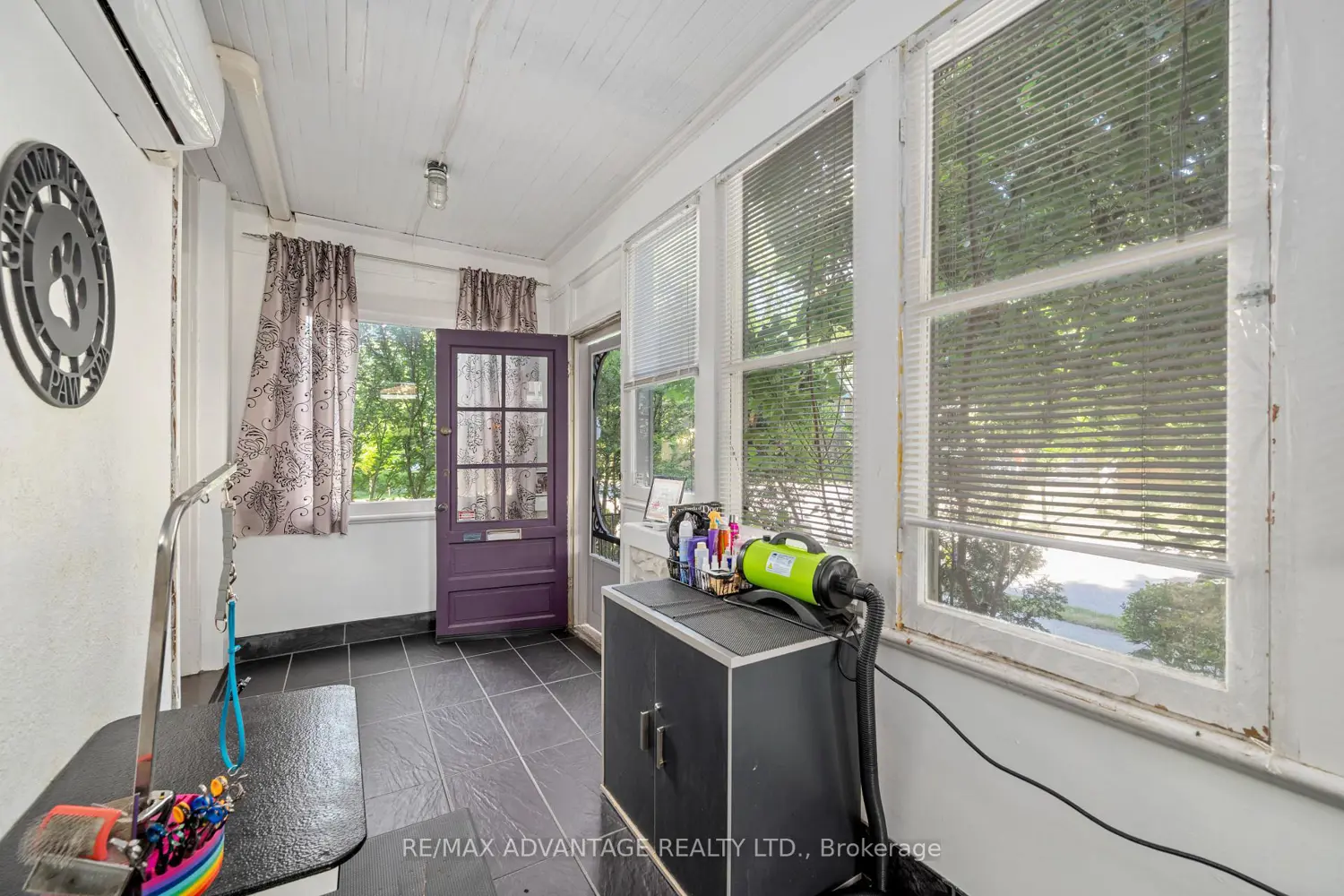 110 Marley Place photo 3