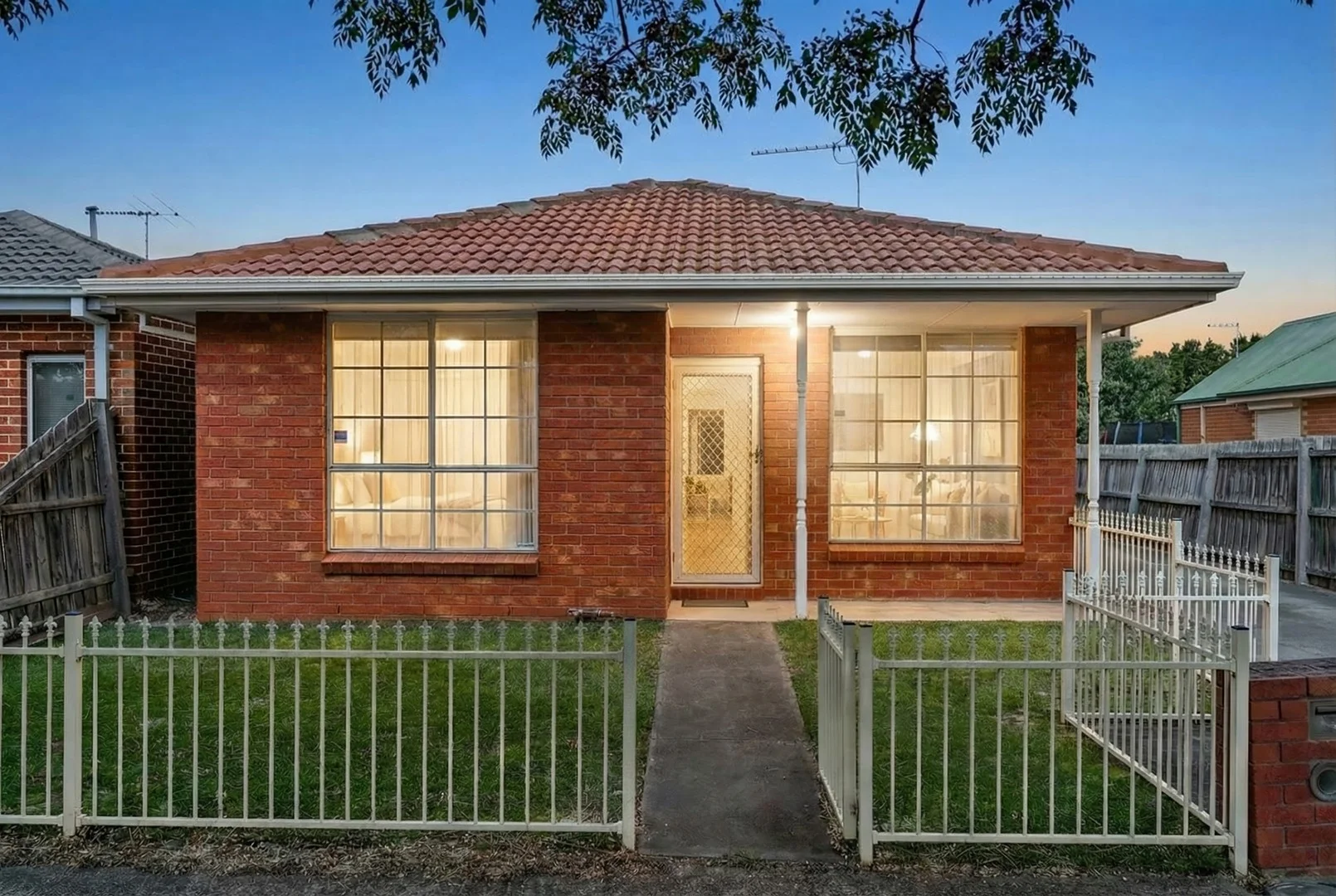 1/14 Spicer Boulevard, Altona Meadows VIC 3028