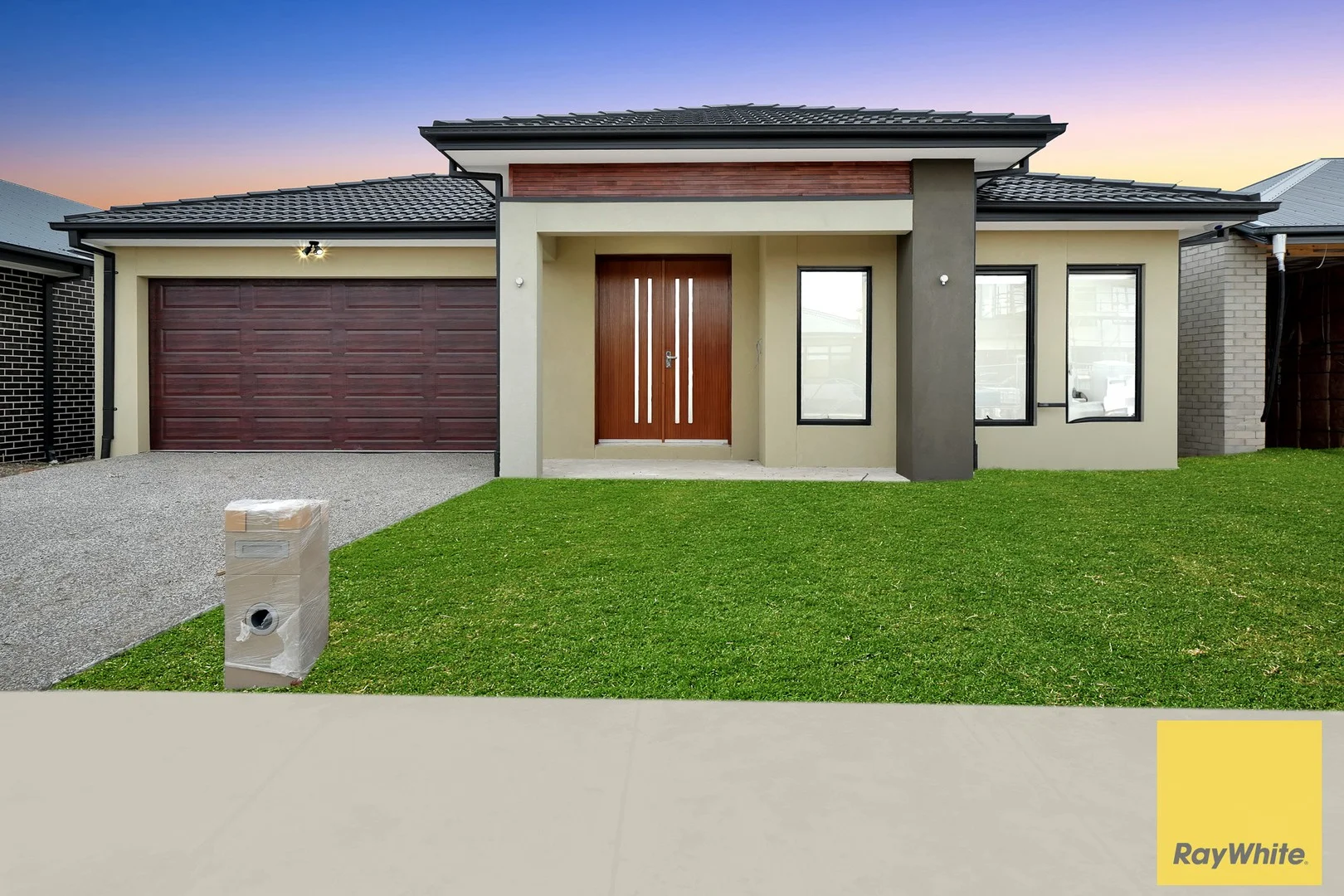 15 Farmingdale Street, Manor Lakes VIC 3024