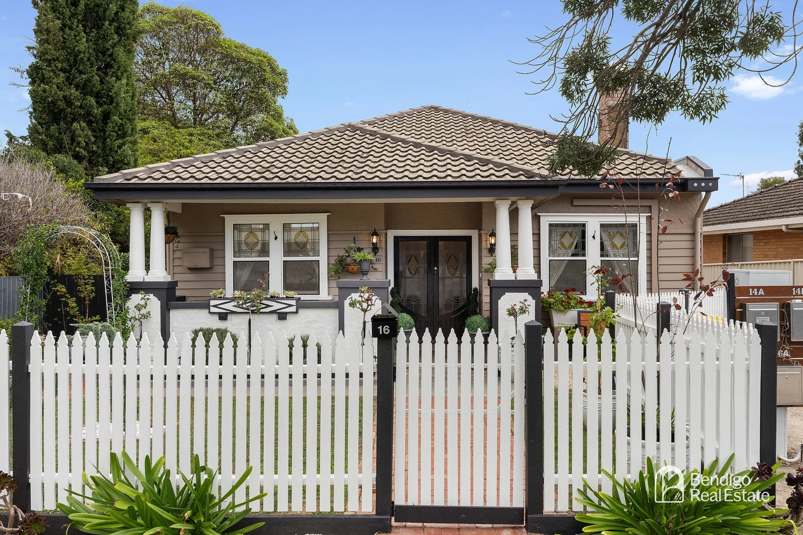 16 Somerville Street, Flora Hill VIC 3550