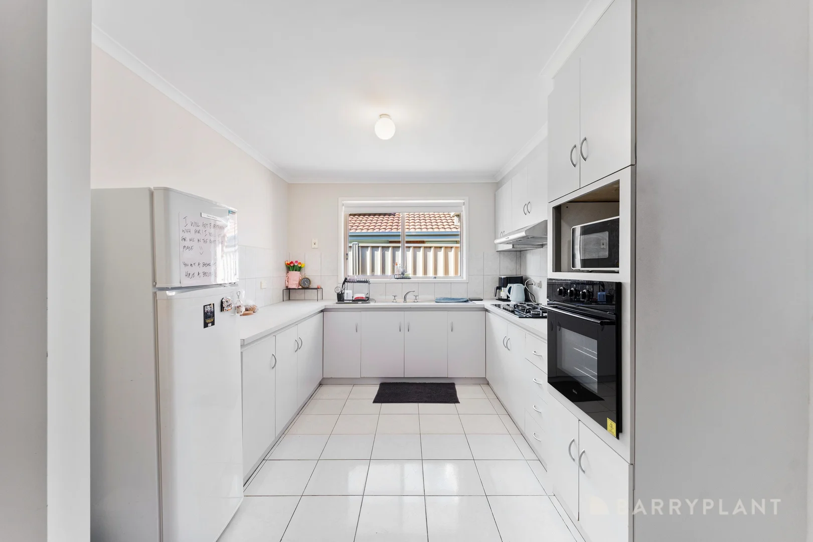Additional image 7 of 2/52 Currunghi Court, St Albans VIC 3021