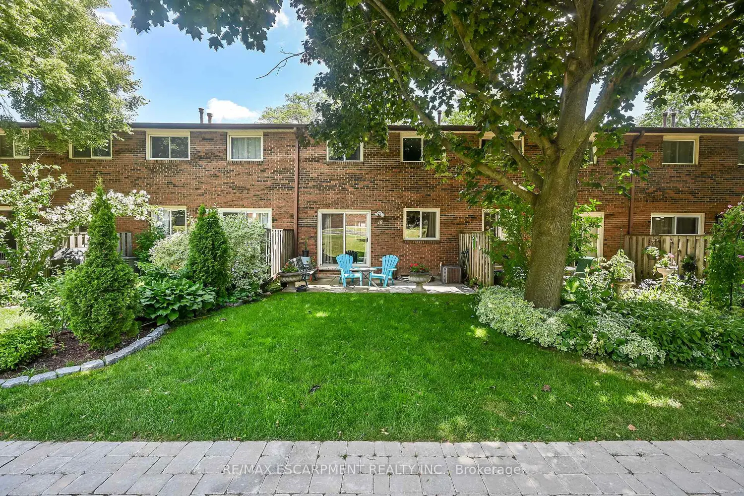 Additional image 16 of 1460 Garth Street 18