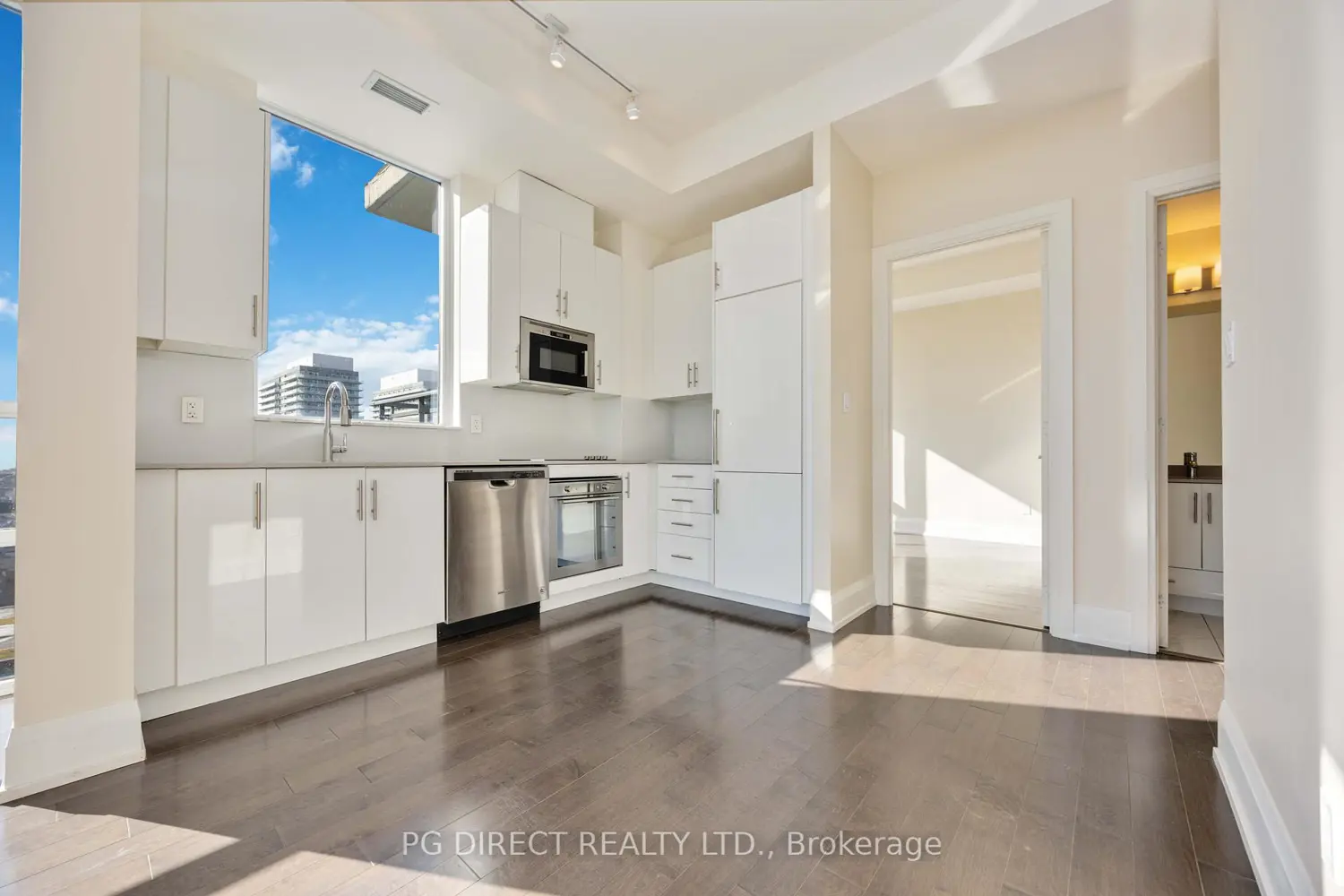 460 Adelaide Street Ph108 photo 2