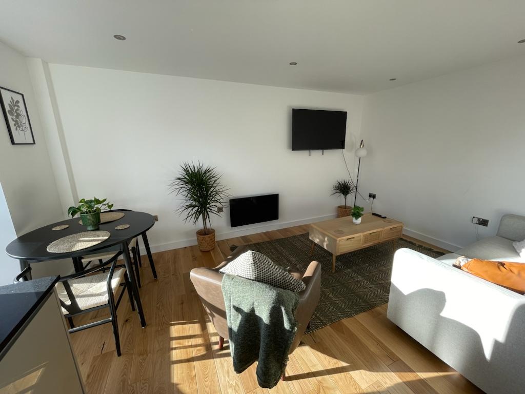 2 Bed Flat, Legge Lane, B1, N1 7GU photo 2