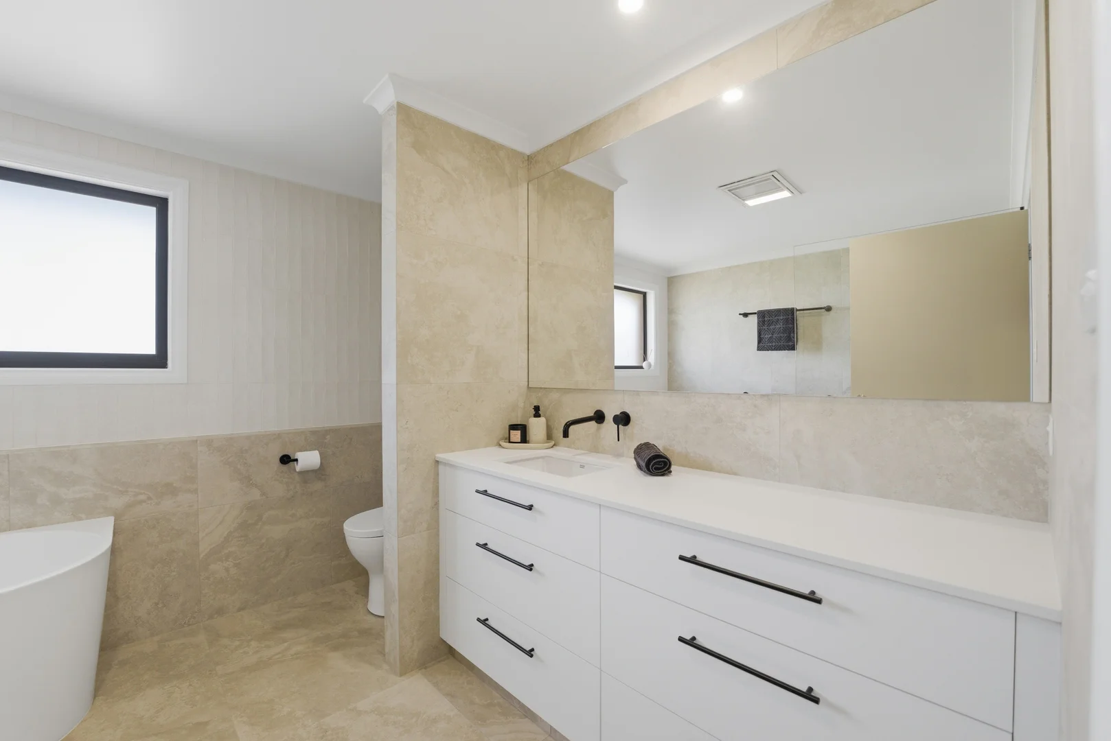 Additional image 18 of 28 Holmes Crescent, Griffith NSW 2680