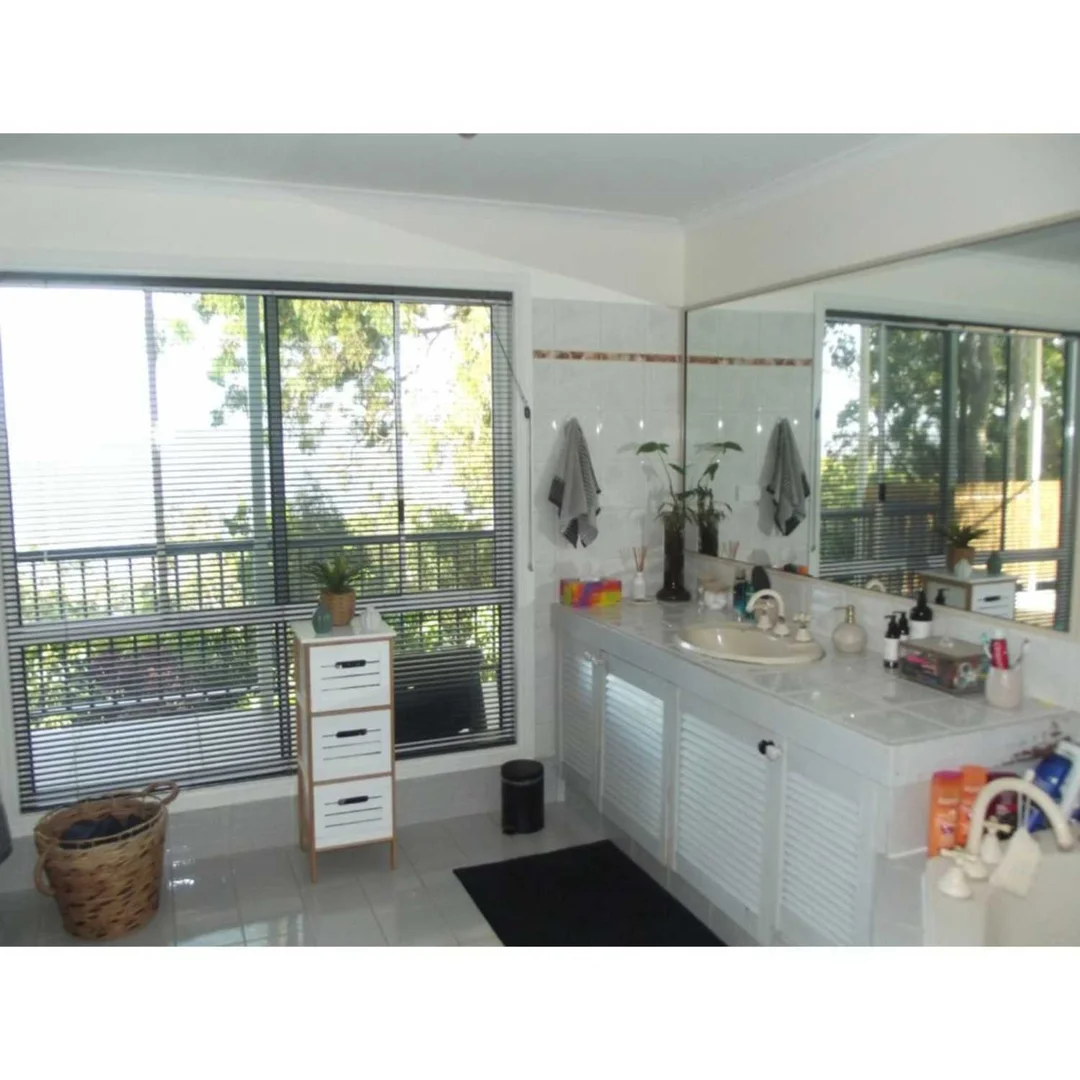 Additional image 4 of 30 Blue Waters Crescent, Macleay Island QLD 4184