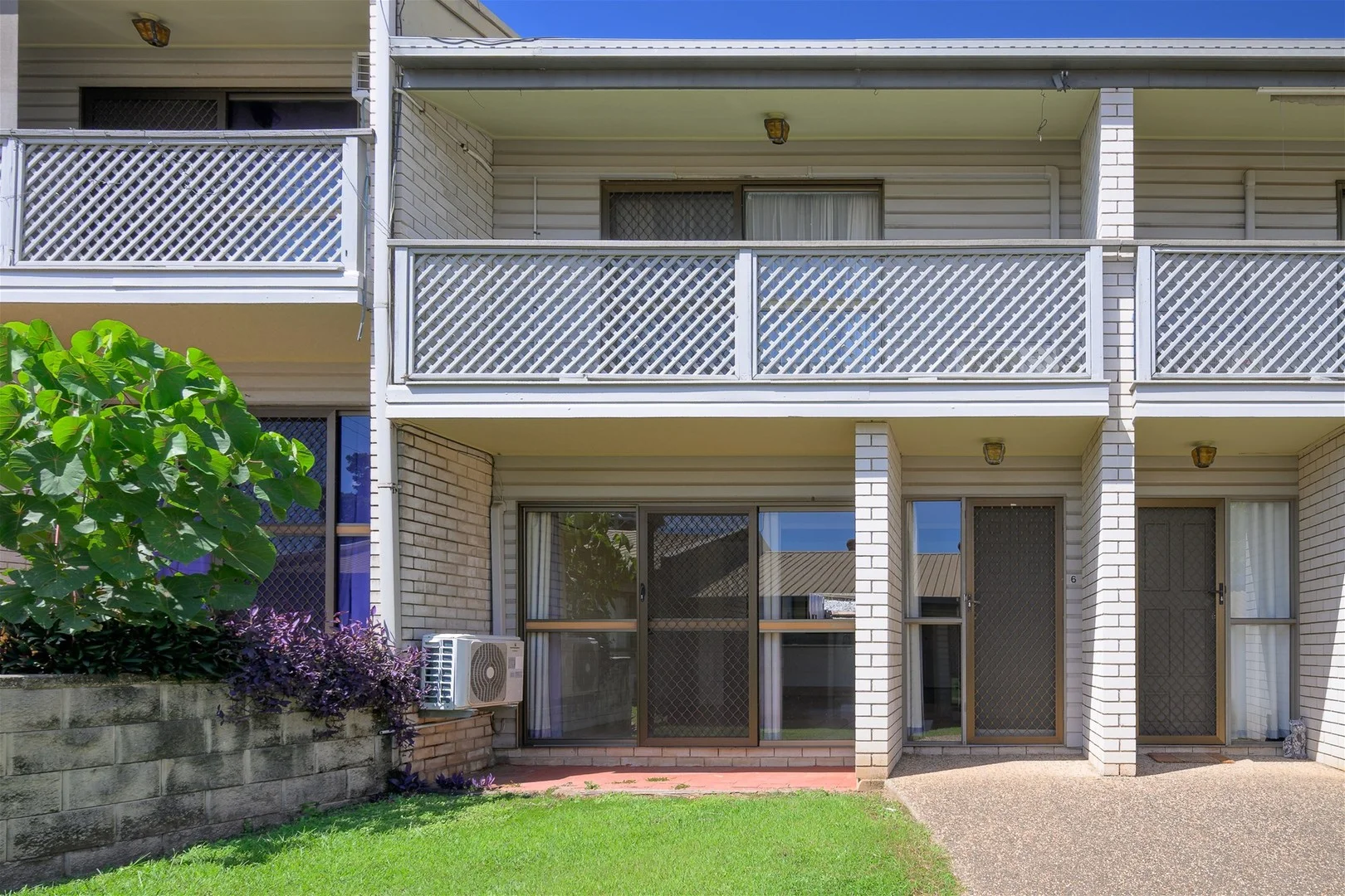 6/174 Philip Street, Kin Kora QLD 4680
