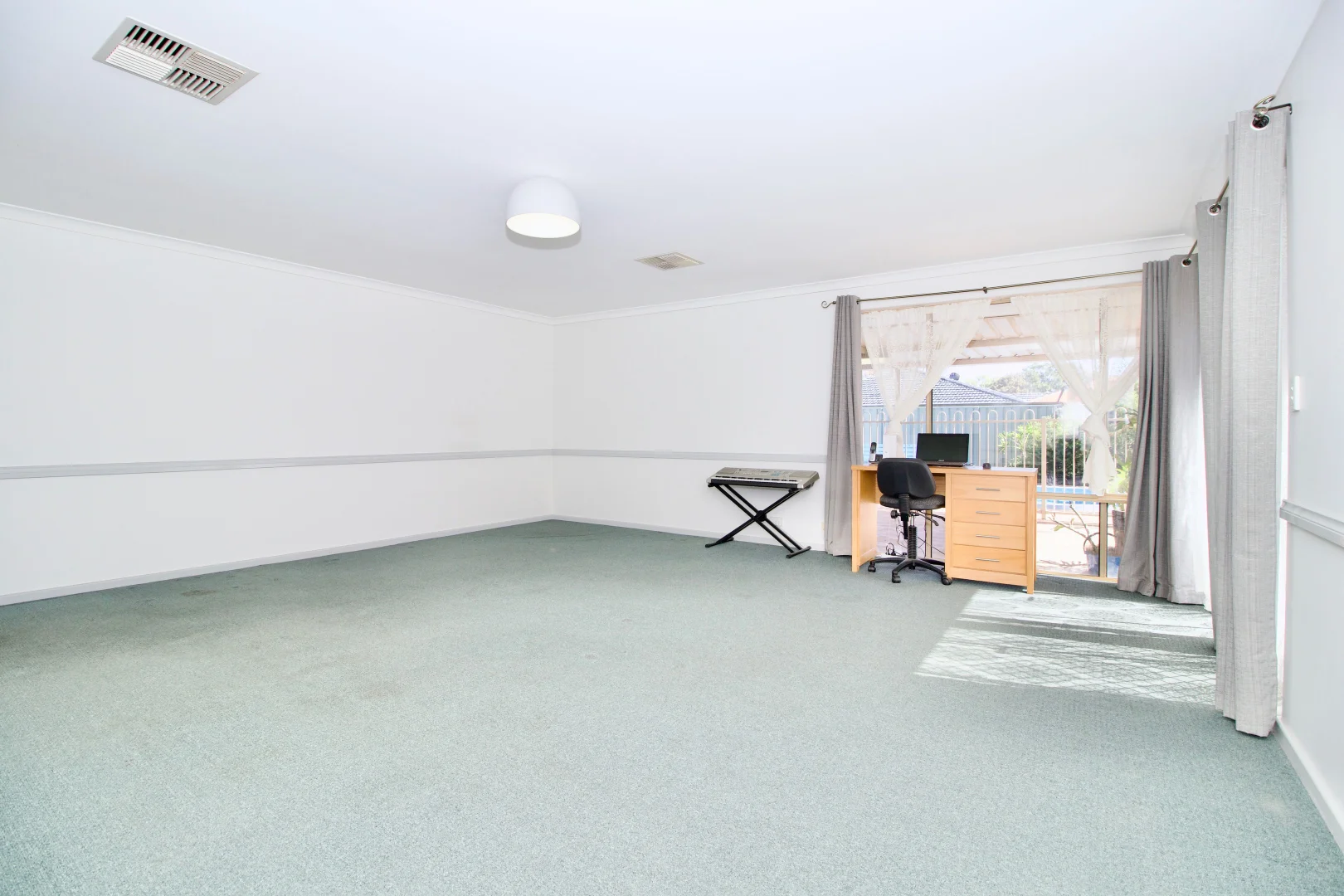 Additional image 20 of 30 Cuthbertson Drive, Cooloongup WA 6168