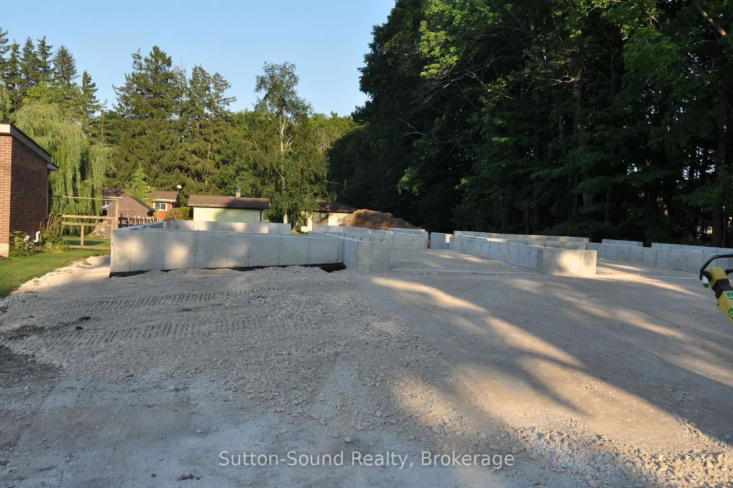 Additional image 2 of 2515 6Th Avenue