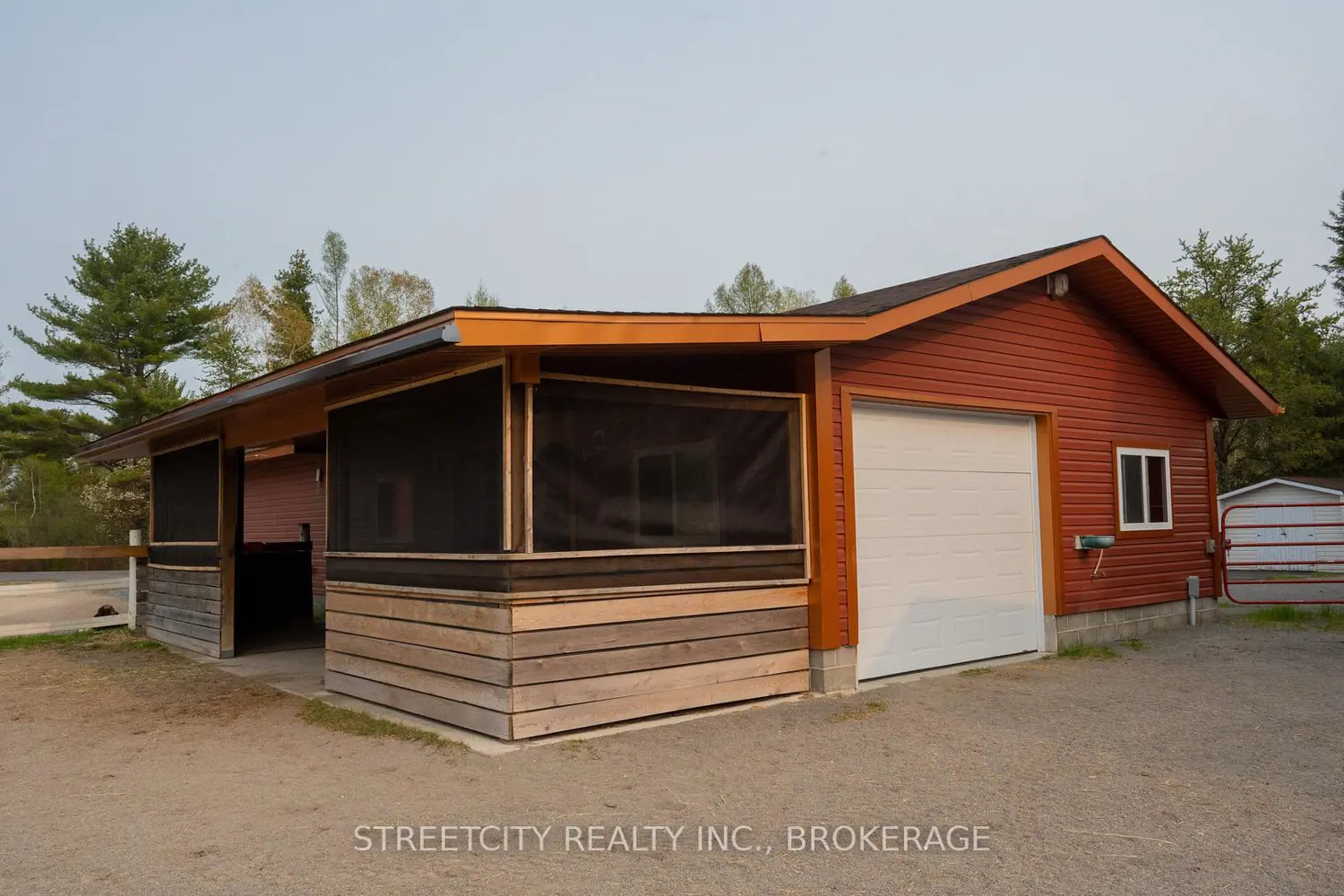 325 Town Line Road photo 3