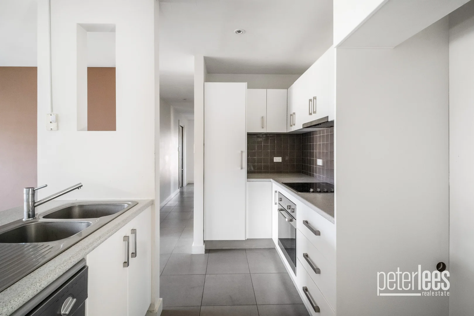 Additional image 4 of 2/8 Maiden Place, Newnham TAS 7248