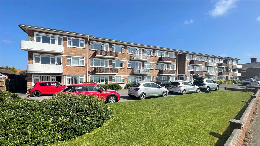 2 bed flat for saleBrighton Road, Lancing, West Sussex BN15