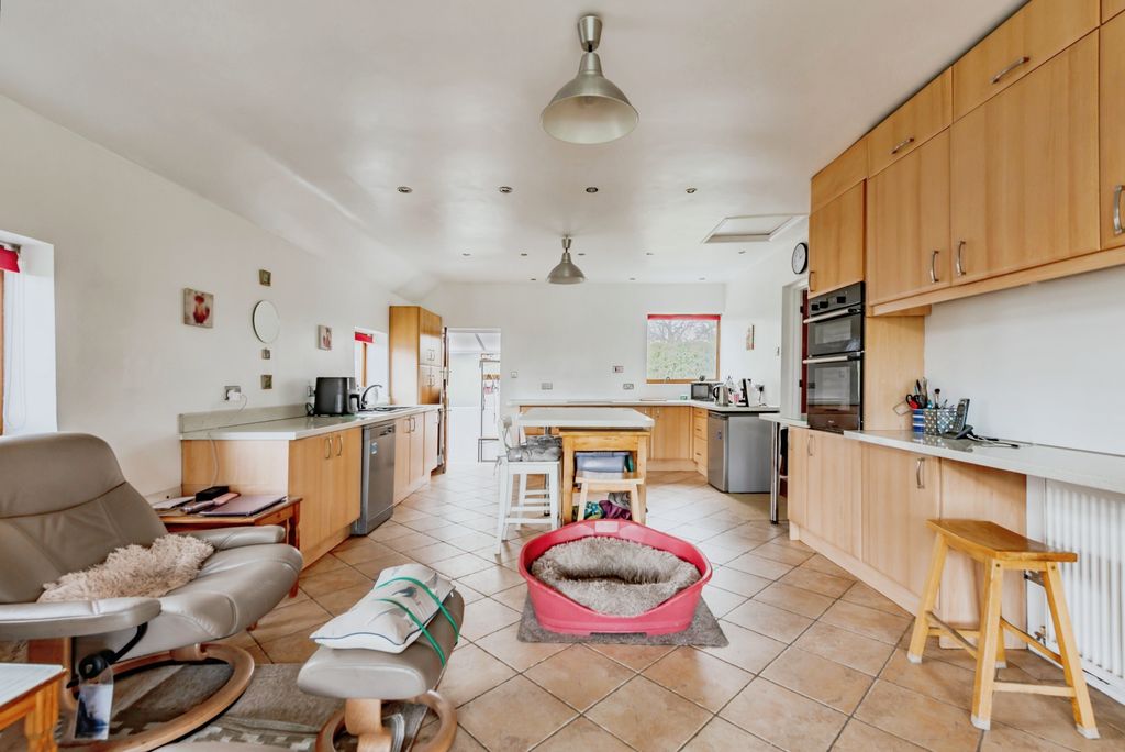 Additional image 5 of 3 bed detached house for saleAxes Lane, Redhill RH1