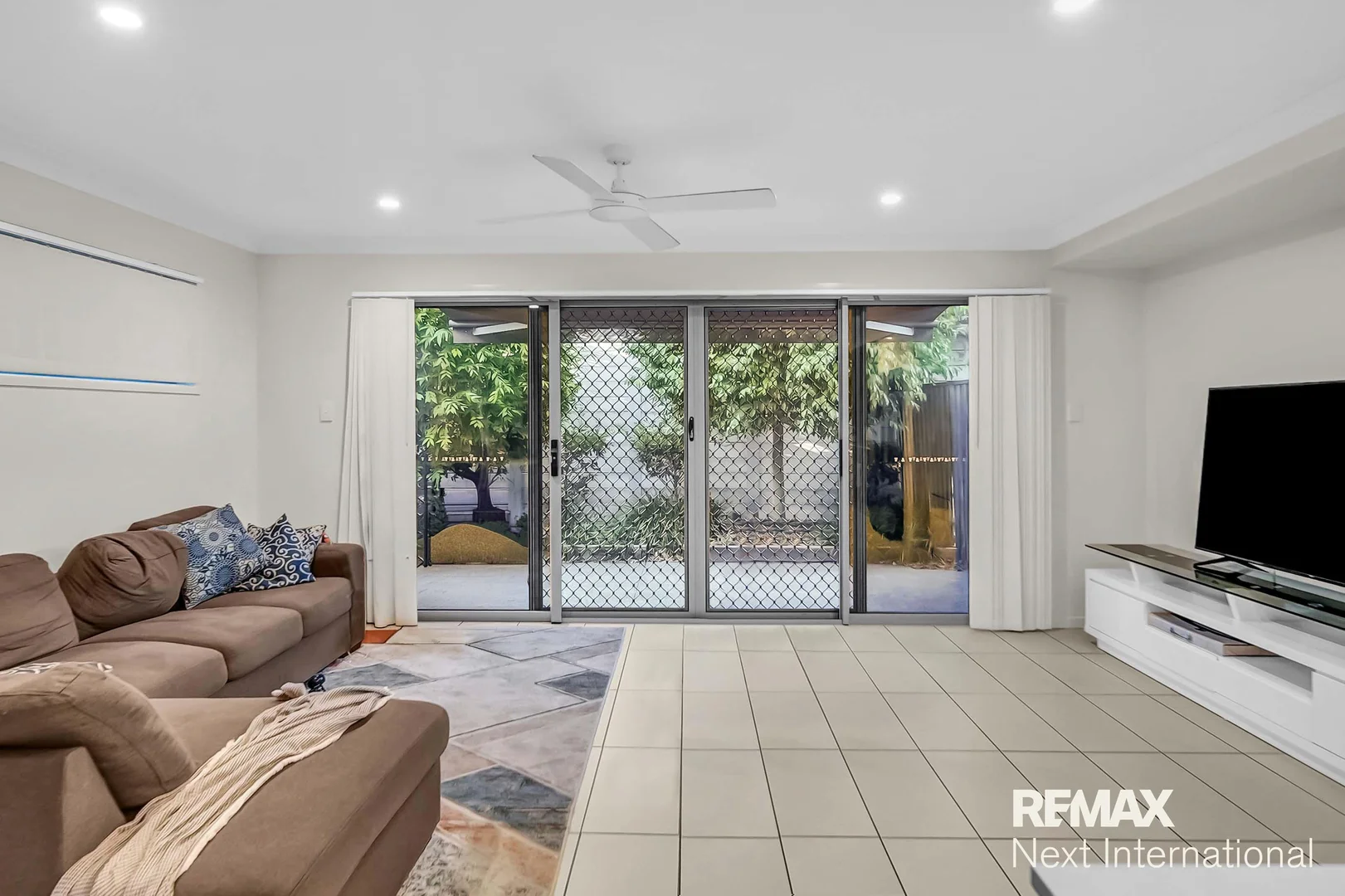 15/5 Angela Way, Pimpama QLD 4209 photo 3