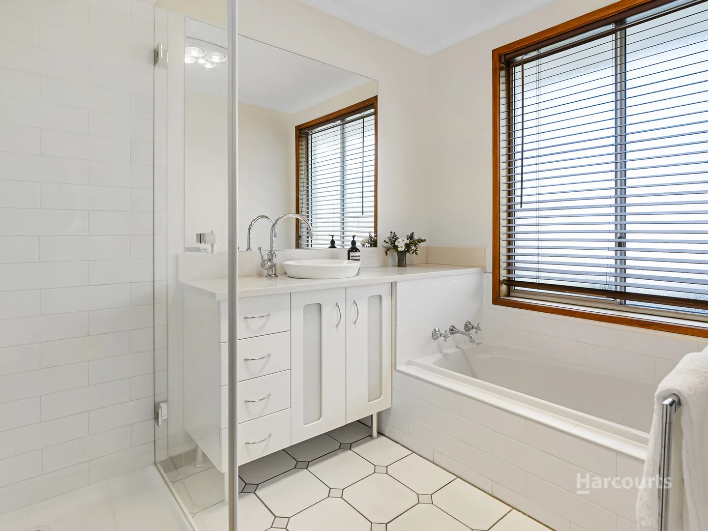 Additional image 19 of 2 Utiekah Drive, Taroona TAS 7053